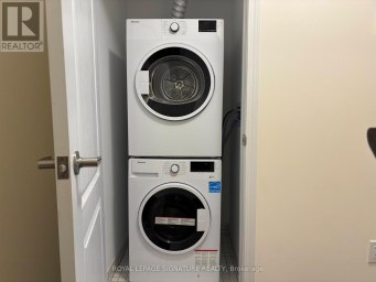 1B CLINTWOOD GATE Toronto (Parkwoods-Donalda) Ontario photo 7