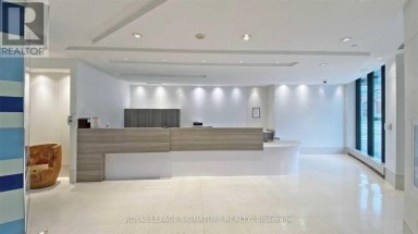 PH #1016 - 600 FLEET STREET Toronto (Niagara) Ontario photo 3