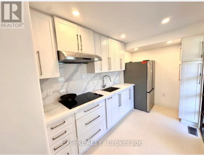 MAIN - 15 NEDDIE DRIVE, Toronto (Tam O'Shanter-Sullivan), Ontario, M1T2S9