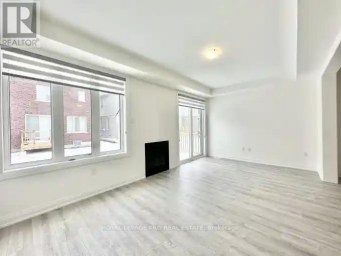 87 SHEPHERD DRIVE Barrie Ontario photo 3