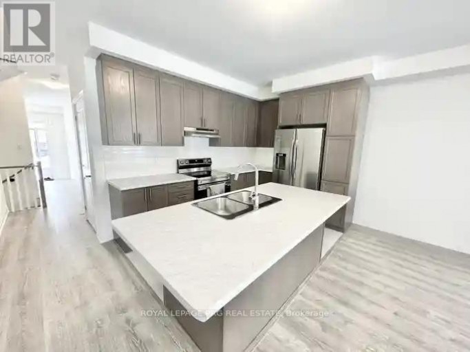 87 SHEPHERD DRIVE, Barrie, Ontario, P3P1J2