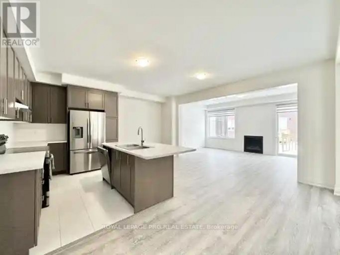 87 SHEPHERD DRIVE, Barrie, Ontario, P3P1J2