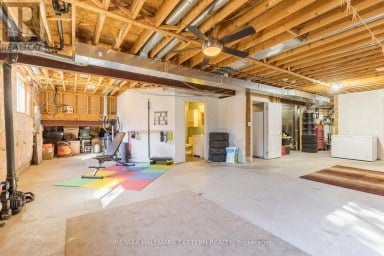 10 SPRINGBANK ROAD Kawartha Lakes (Omemee) Ontario photo 32