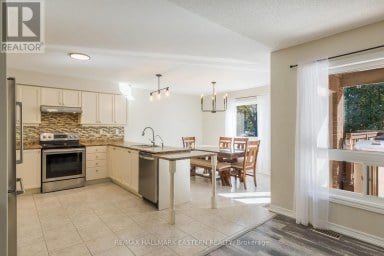 10 SPRINGBANK ROAD Kawartha Lakes (Omemee) Ontario photo 9
