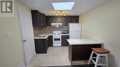2150 YONGE STREET Toronto (Yonge-Eglinton) Ontario photo 12