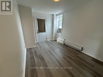 B - 88 UXBRIDGE AVENUE Toronto (Weston-Pellam Park) Ontario photo 5