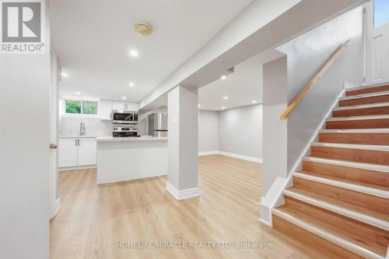 135 CENTRAL PARK BOULEVARD N, Oshawa (O'Neill), Ontario, L1G5Y6