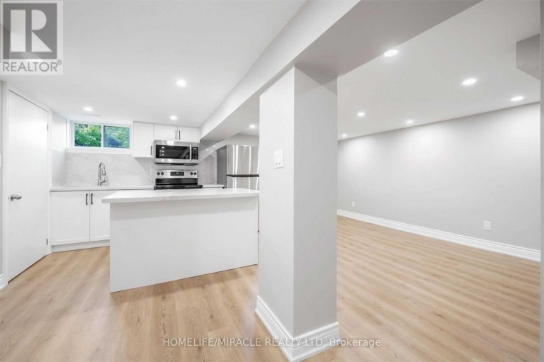 135 CENTRAL PARK BOULEVARD N, Oshawa (O'Neill), Ontario, L1G5Y6