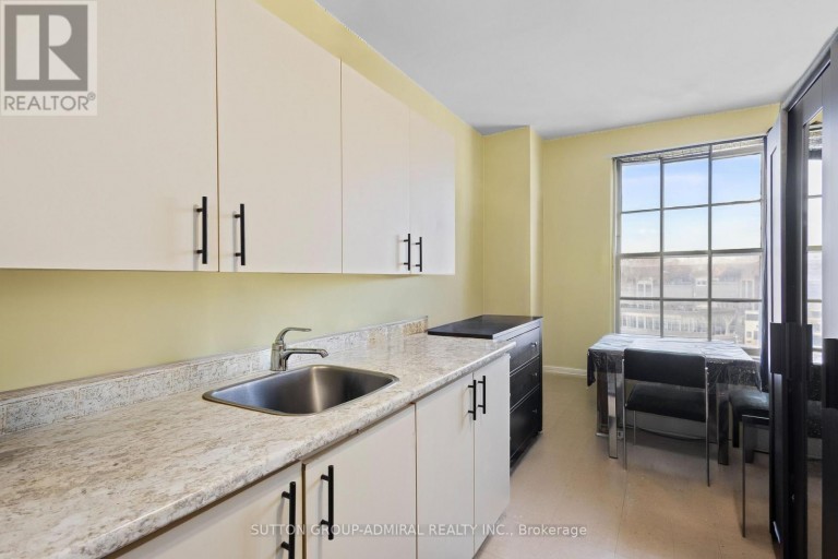 2 - 6745 MAIN STREET, Whitchurch-Stouffville (Stouffville), Ontario, L4A6B5