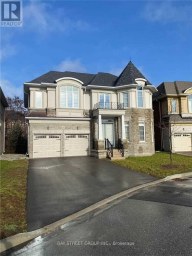 28 MACDONALD COURT Richmond Hill (Oak Ridges Lake Wilcox) Ontario photo 1