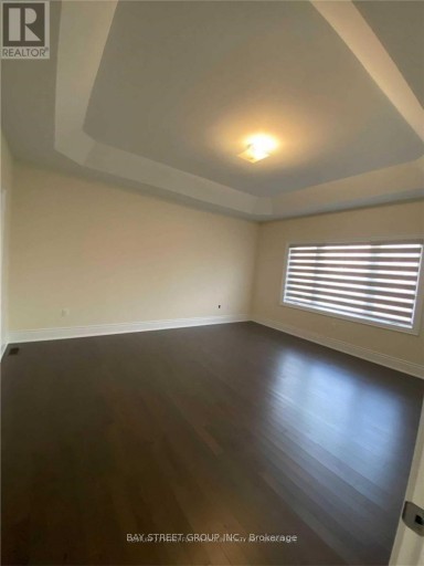 28 MACDONALD COURT, Richmond Hill (Oak Ridges Lake Wilcox), Ontario, L4E1E9
