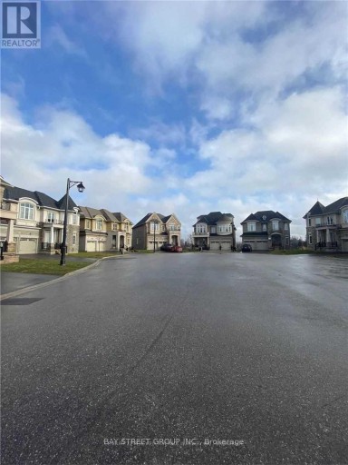28 MACDONALD COURT, Richmond Hill (Oak Ridges Lake Wilcox), Ontario, L4E1E9