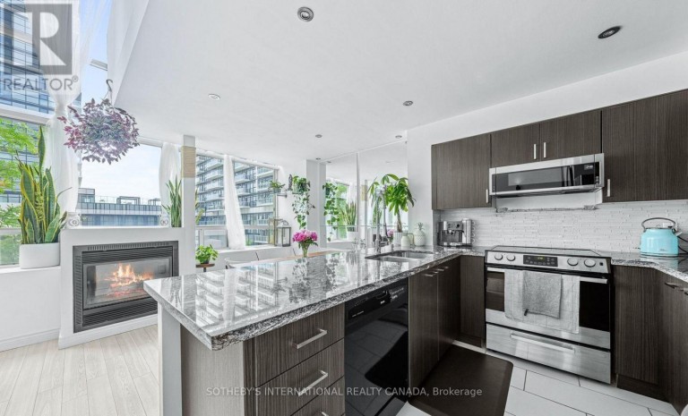212 - 300 MANITOBA STREET, Toronto (Mimico), Ontario, M8Y4G6