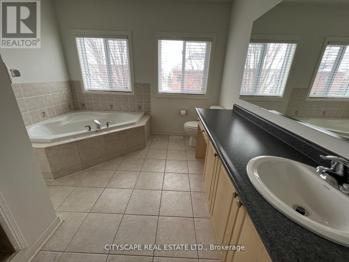 5436 BLUE SPRUCE AVENUE, Burlington (Orchard), Ontario, L7L7C4
