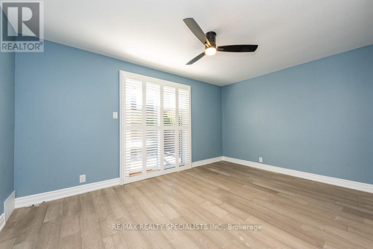 MAIN - 79 CLEARBROOKE CIRCLE, Toronto (Rexdale-Kipling), Ontario, M9W2E6