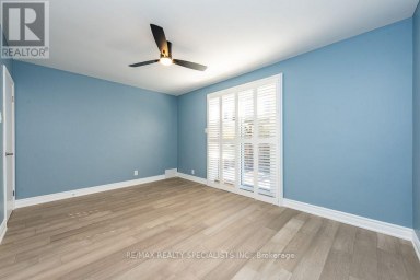 MAIN - 79 CLEARBROOKE CIRCLE Toronto (Rexdale-Kipling) Ontario photo 17