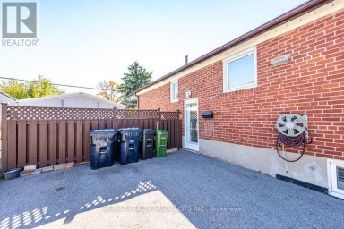 MAIN - 79 CLEARBROOKE CIRCLE Toronto (Rexdale-Kipling) Ontario photo 29