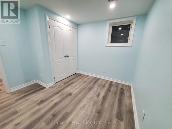 LOWER - 308 NAKERVILLE CRESCENT, Milton (HA Harrison), Ontario, L9T7T9