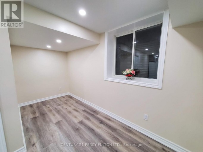 LOWER - 308 NAKERVILLE CRESCENT, Milton (HA Harrison), Ontario, L9T7T9