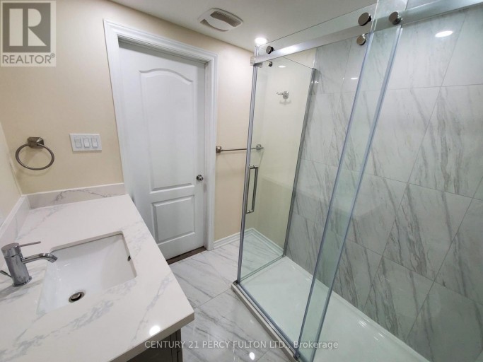 LOWER - 308 NAKERVILLE CRESCENT, Milton (HA Harrison), Ontario, L9T7T9