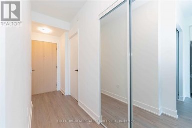 802 - 50 GEORGE BUTCHART DRIVE Toronto (Downsview-Roding-CFB) Ontario photo 13