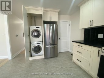 UPPER - 66 BEECH AVENUE Cambridge Ontario photo 4