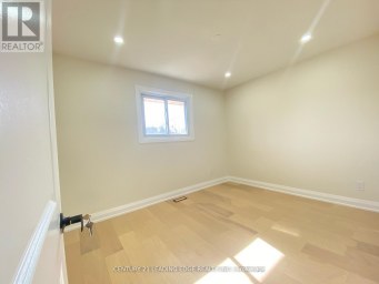 UPPER - 66 BEECH AVENUE Cambridge Ontario photo 5