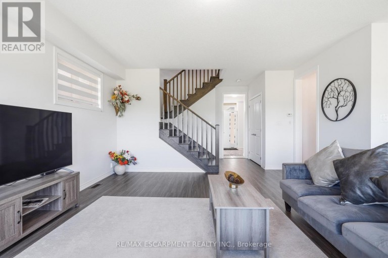 147 MIDLAND PLACE, Welland (Hwy 406/Welland), Ontario, L3B0H4
