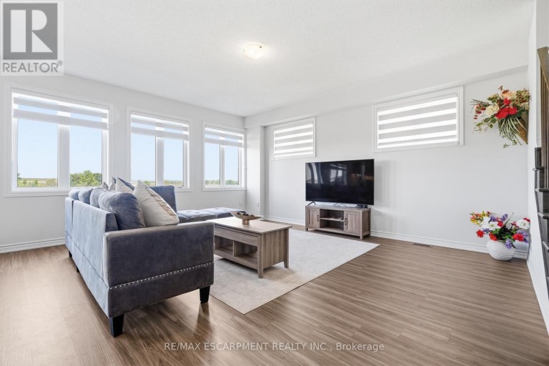 147 MIDLAND PLACE, Welland (Hwy 406/Welland), Ontario, L3B0H4