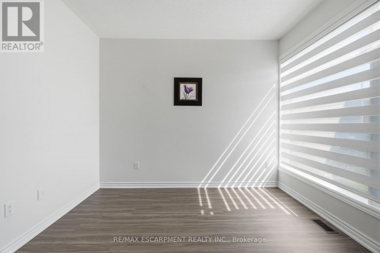 147 MIDLAND PLACE, Welland (Hwy 406/Welland), Ontario, L3B0H4