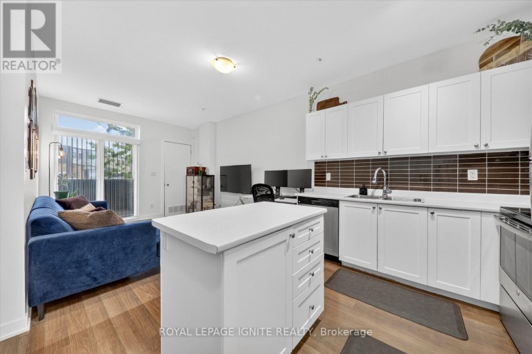 116 - 3560 ST CLAIR AVENUE E, Toronto (Scarborough Village), Ontario, M1K0A9