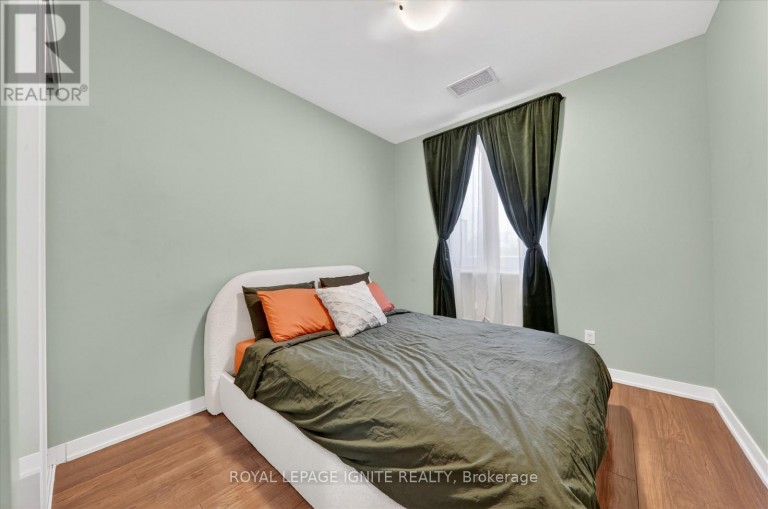 116 - 3560 ST CLAIR AVENUE E, Toronto (Scarborough Village), Ontario, M1K0A9
