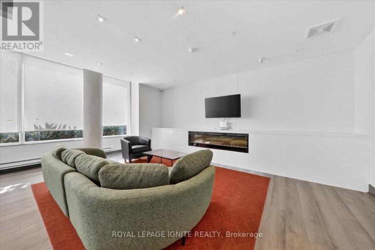 116 - 3560 ST CLAIR AVENUE E, Toronto (Scarborough Village), Ontario, M1K0A9