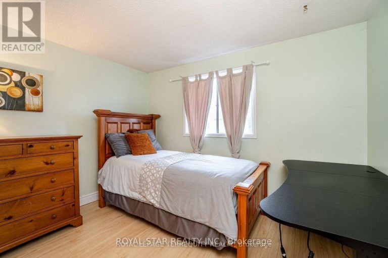 39 COURTLEIGH SQUARE, Brampton (Heart Lake East), Ontario, L6Z1J2