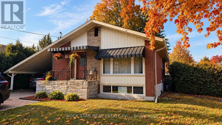 MAIN - 121 TOBY CRESCENT, Hamilton (Huntington), Ontario, L8T2N9