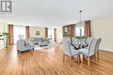 401 - 337 SIMCOE STREET Oshawa (O'Neill) Ontario photo 15