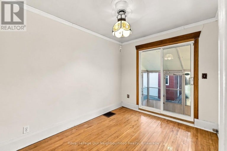 868 GRIERSON STREET, Oshawa (Centennial), Ontario, L1G5J9