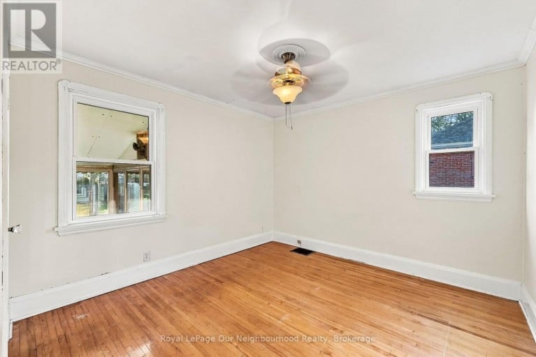 868 GRIERSON STREET, Oshawa (Centennial), Ontario, L1G5J9
