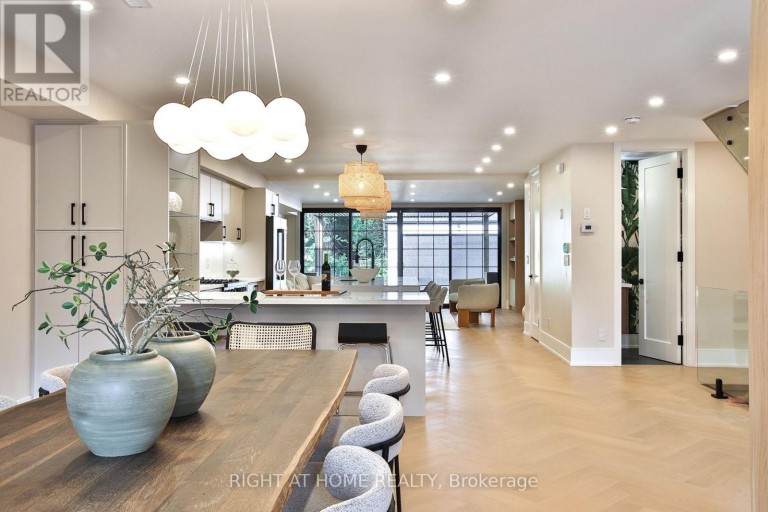 106 EASTBOURNE AVENUE, Toronto (Yonge-Eglinton), Ontario, M5P2G3