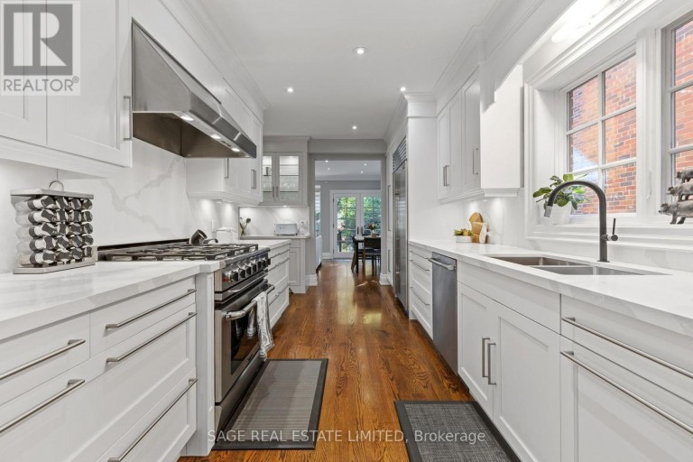 133 GLENGROVE AVENUE W, Toronto (Lawrence Park South), Ontario, M4R1P1