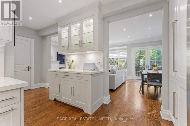 133 GLENGROVE AVENUE W, Toronto (Lawrence Park South), Ontario, M4R1P1