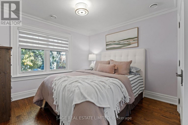 133 GLENGROVE AVENUE W, Toronto (Lawrence Park South), Ontario, M4R1P1