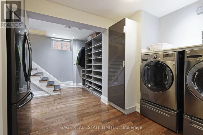 133 GLENGROVE AVENUE W, Toronto (Lawrence Park South), Ontario, M4R1P1