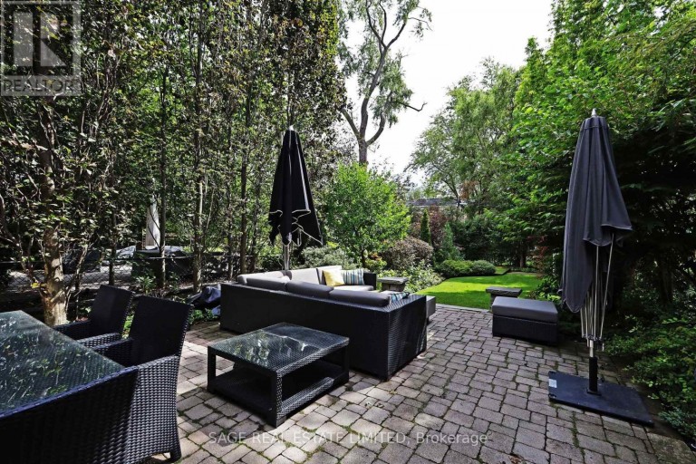 133 GLENGROVE AVENUE W, Toronto (Lawrence Park South), Ontario, M4R1P1