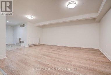 LOWER - 79 O'CONNOR DRIVE Toronto (Broadview North) Ontario photo 26