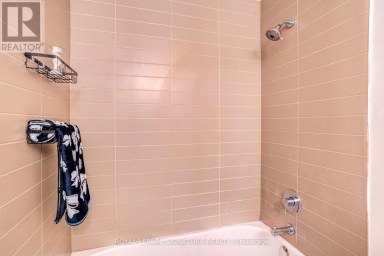 714 - 24 WOODSTREAM BOULEVARD Vaughan (Vaughan Grove) Ontario photo 13
