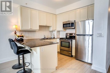 714 - 24 WOODSTREAM BOULEVARD Vaughan (Vaughan Grove) Ontario photo 4