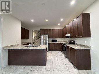 MAIN - 2432 EQUESTRIAN CRESCENT Oshawa (Windfields) Ontario photo 11