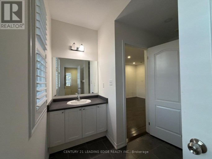 MAIN - 2432 EQUESTRIAN CRESCENT, Oshawa (Windfields), Ontario, L1L0L7
