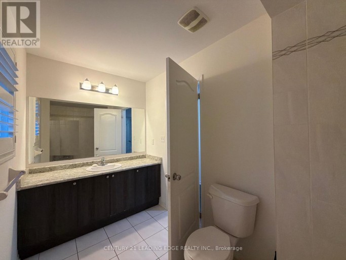MAIN - 2432 EQUESTRIAN CRESCENT, Oshawa (Windfields), Ontario, L1L0L7